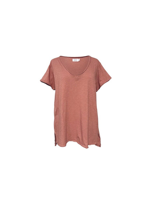 Elena tee by HALE