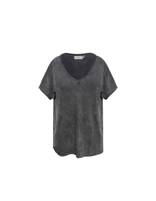 Elena Tee